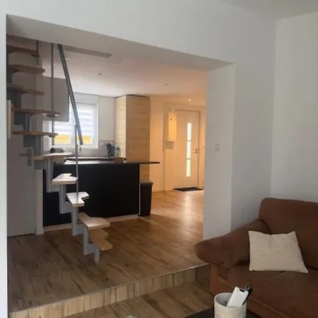 Charmante Maison 8 Pers A 2 Pas De La Foret Holiday home